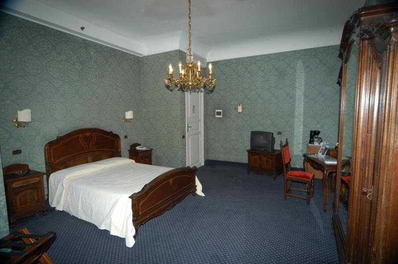 Astoria Hotel